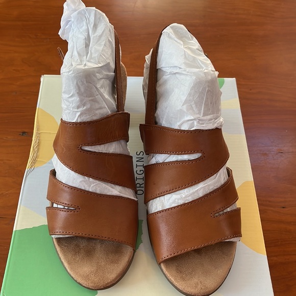 NWT Earth Origins Cathryn Saddle size 8 - Picture 4 of 9